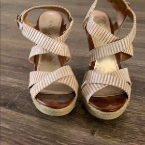 Stripped wedges